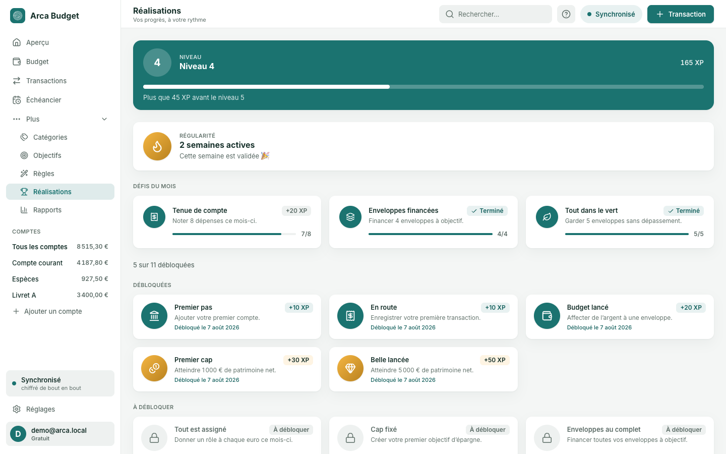 Page Réalisations d'Arca : niveau, régularité, défis du mois et badges